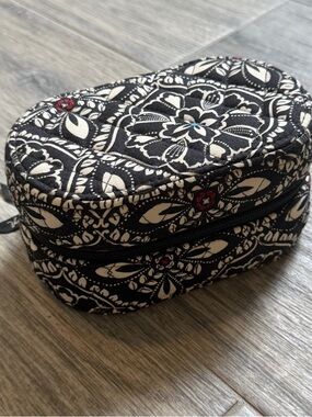 Vera Bradley Night and Day Quilted
Jewelry Box Black/ White
